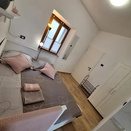 Apartment Apartma Koper2 With Parking Koper